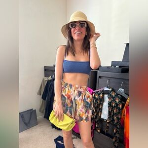 Maria Cher cute colorful printed shorts - like new retail $300 with pockets